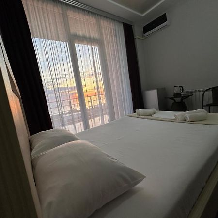 Guest House 99 Батумі Екстер'єр фото