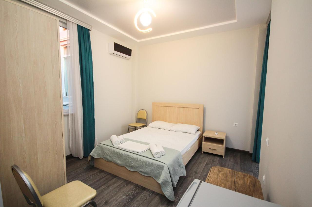 Guest House 99 Батумі Екстер'єр фото