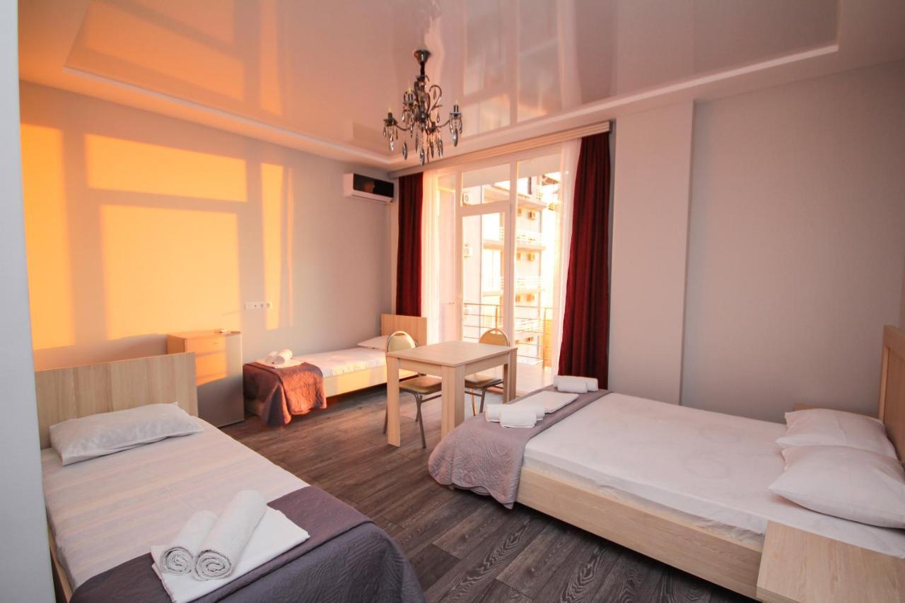 Guest House 99 Батумі Екстер'єр фото