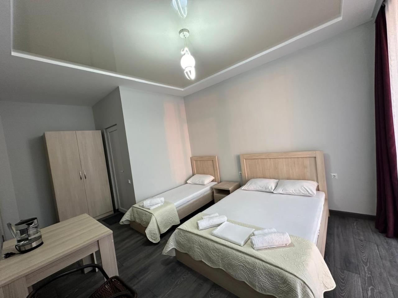 Guest House 99 Батумі Екстер'єр фото