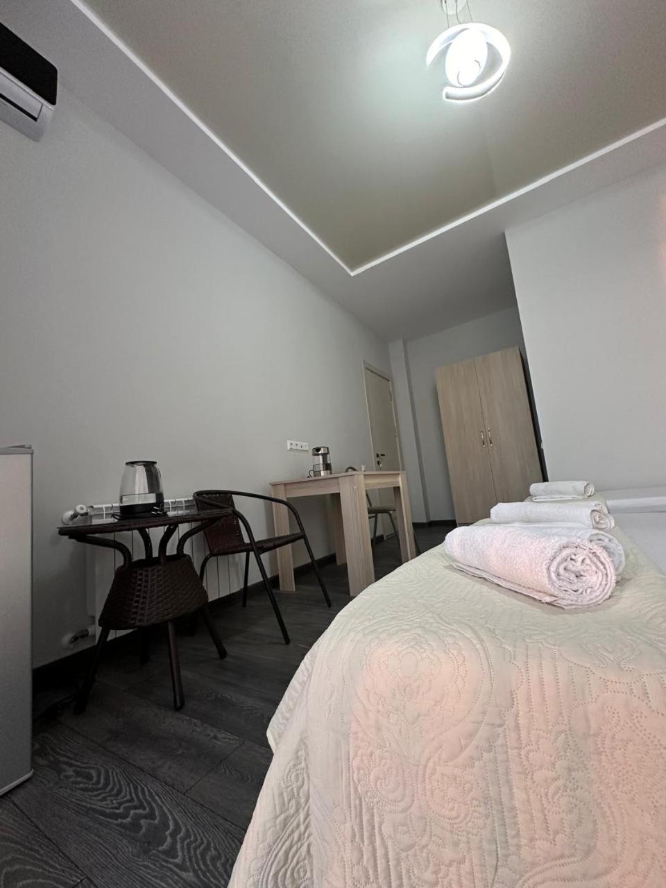 Guest House 99 Батумі Екстер'єр фото